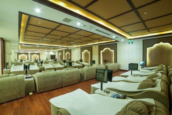 地铁旁成都诺亚方舟桑拿，养生休闲好去处(成都诺亚方舟桑拿套票)